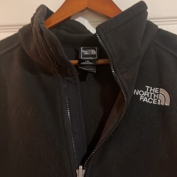North Face Woman's Large Jacket - Picture 9 of 13